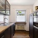 Lopezan And Living Apartment