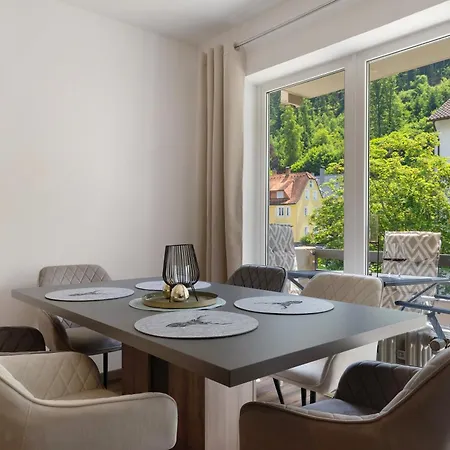 Lopezan And Living *