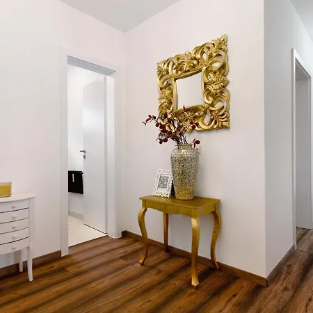 Appartamento Lopezan And Living *